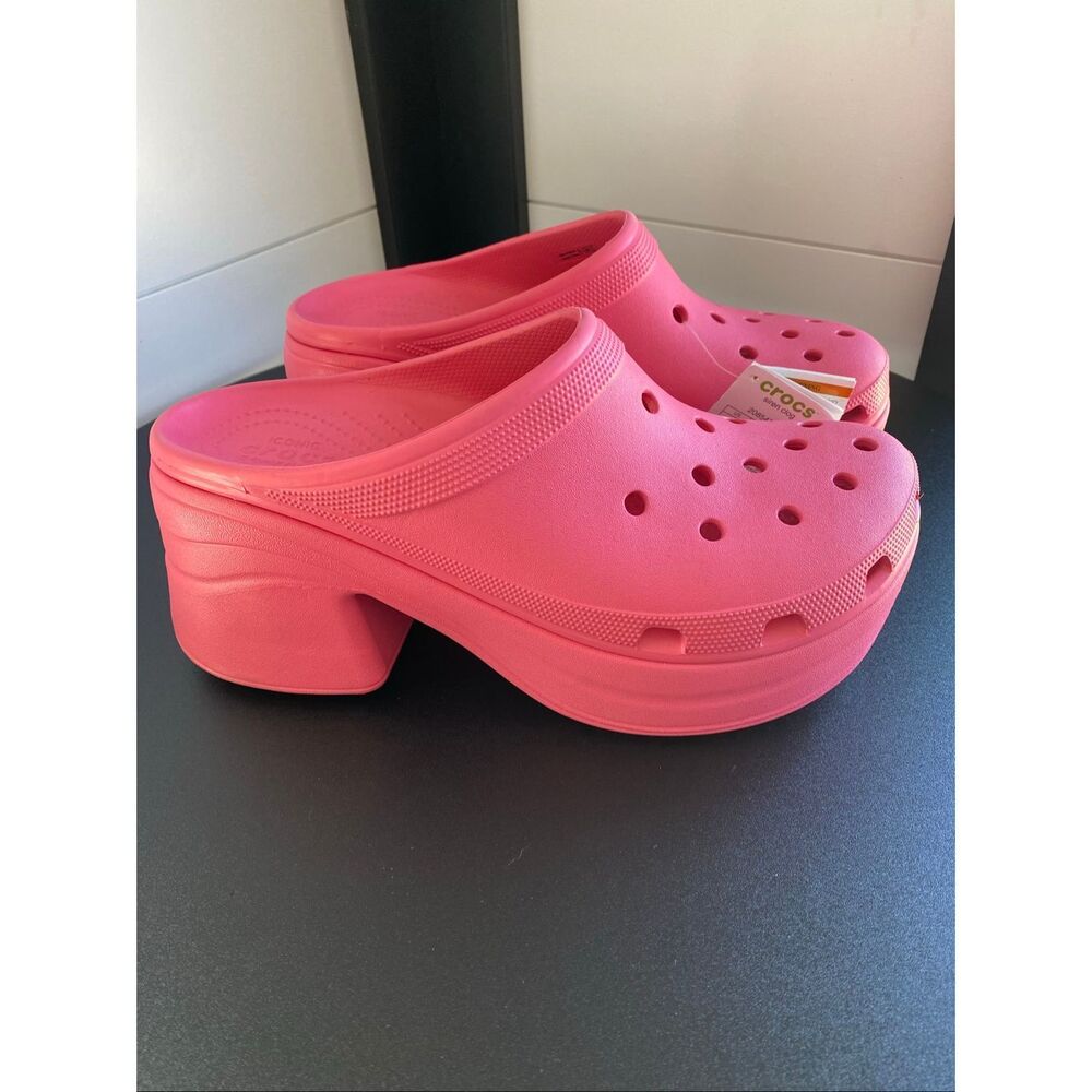 NWT Crocs Siren Clog Pink Crush Platform High Heel Women Size 12 Barbie Hot Pink